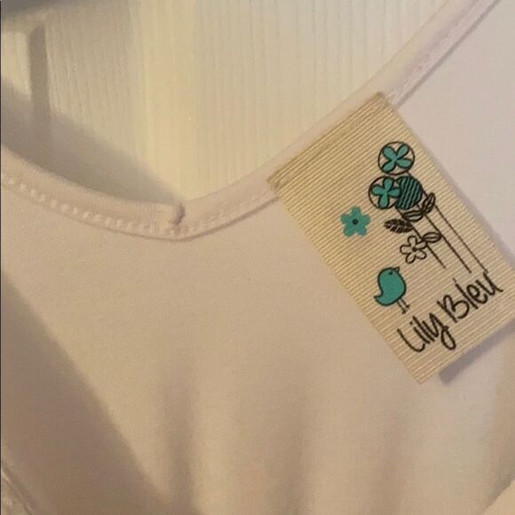 Lily blue  - Picture 2 of 2